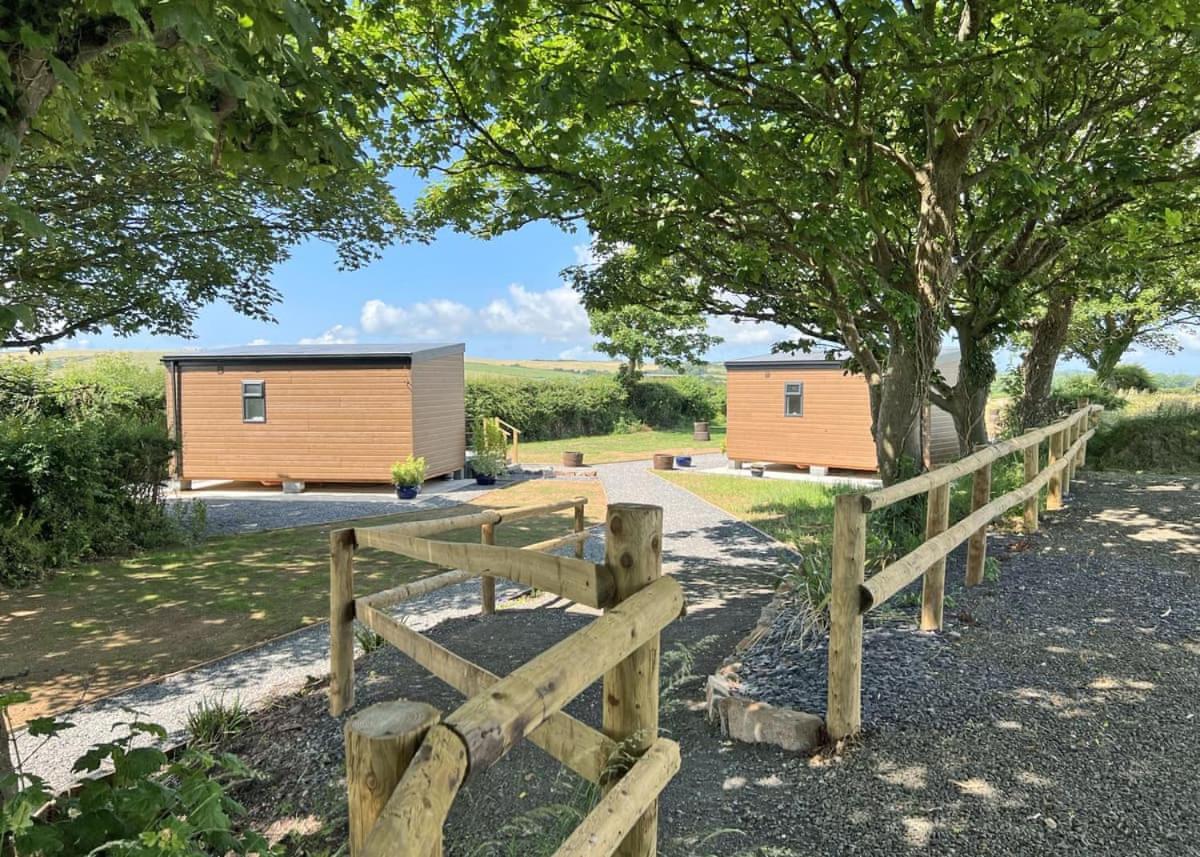 Calvesland Hideaway Hotel Manorbier Exterior photo